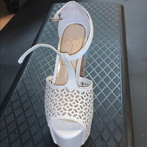 Jessica Simpson white leather heels